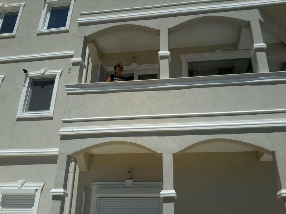 Apartament Briza De Promenada 1 นาโวดาริ ภายนอก รูปภาพ
