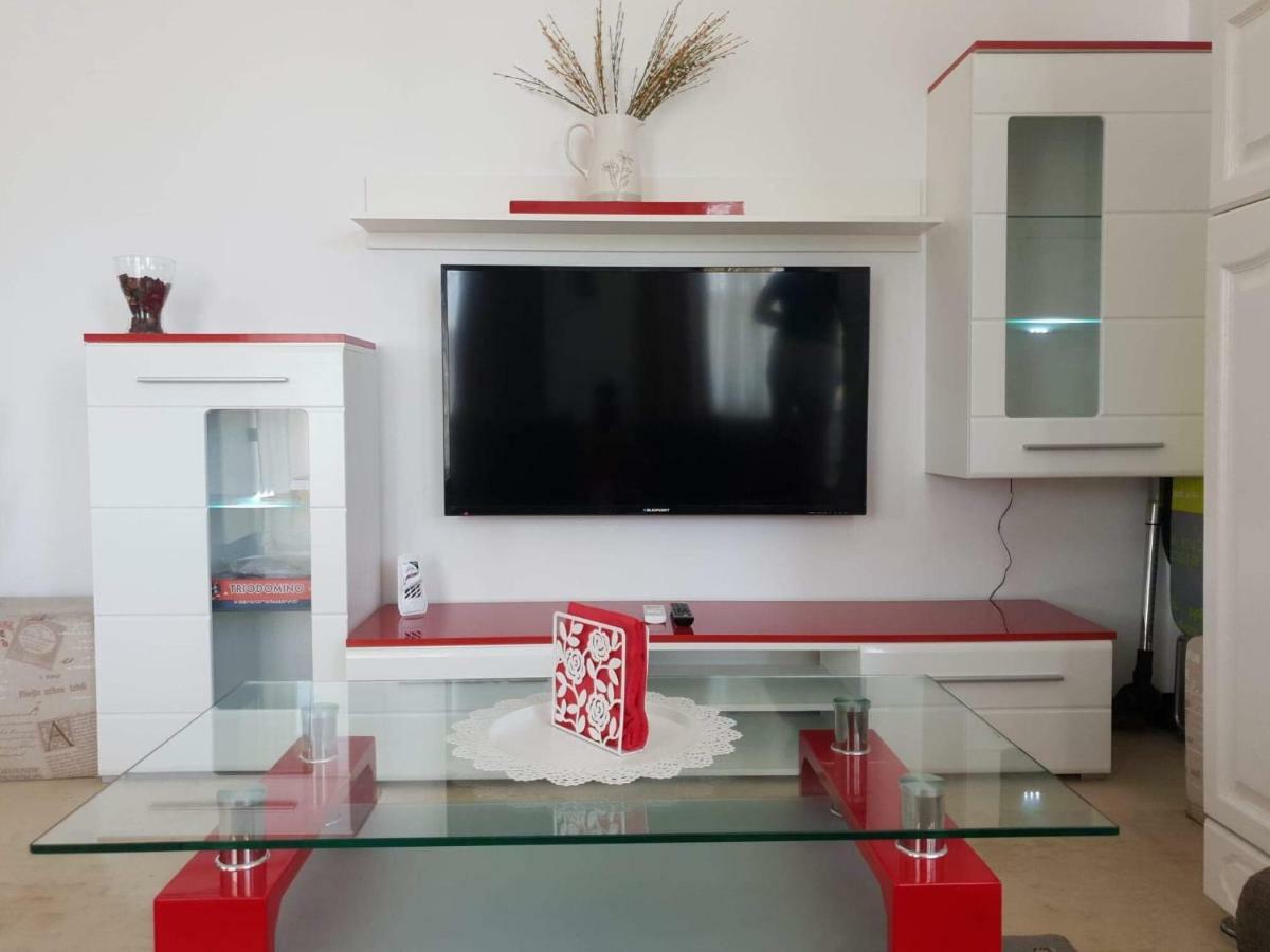 Apartament Briza De Promenada 1 นาโวดาริ ภายนอก รูปภาพ
