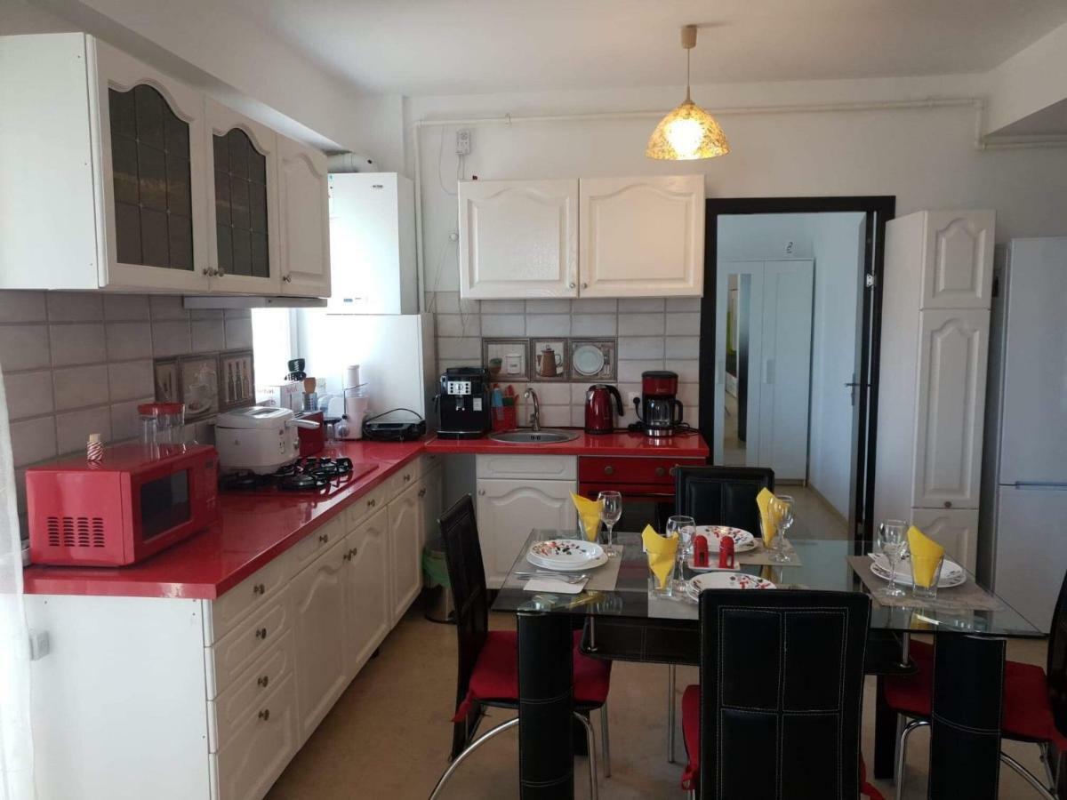 Apartament Briza De Promenada 1 นาโวดาริ ภายนอก รูปภาพ